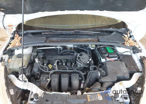 2015 Ford Focus Se z USA, uszkodzony, nr VIN 1FADP3K27FL242083